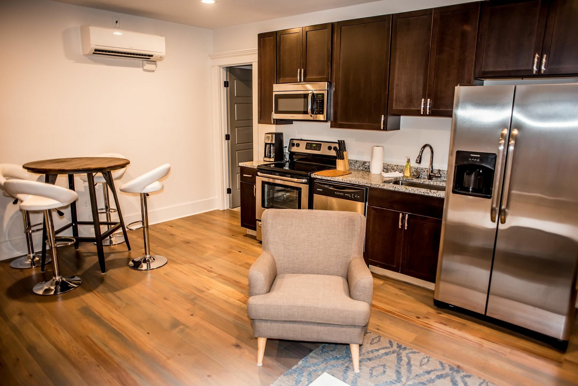493 King Two Bedroom Suites Charleston Bagian luar foto